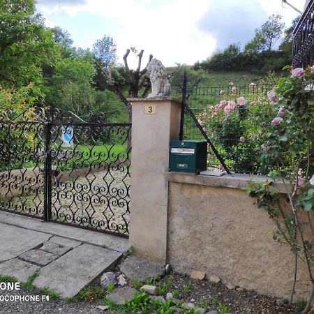 Comme Chez Vous Villa Bayons Exterior photo
